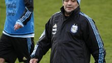 Maradona: Messi mora postati vođa na terenu