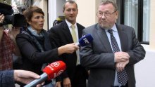 'Ne znam za sastanak, nisam uopće bio tu'