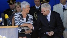 Kosor says will sign EU accession treaty with Josipovic