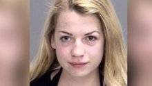 Pripita i u toplesu udarila u policijski auto dok je snimala seksi selfie