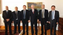 Unions: Josipovic will intercede on referendum issue