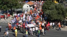 Brodosplit workers protest against shipyard closure