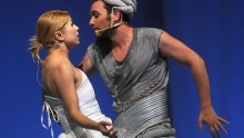 Iva Šulentić gledala Luku Nižetića na premijeri 'Aladina'