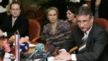 Karamarko: Ne sjećam se kako se Maček nudio