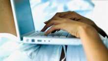 Internetom se najviše surfa noću