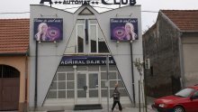 Iz automat kluba ukradena veća količina novca