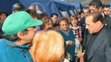 Berlusconi stradale u potresu poziva u svoje vile