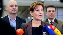 Martina Dalić i Vlada stali iza dobavljača