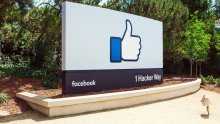Milijarda ljudi Facebooku pristupa - mobitelom