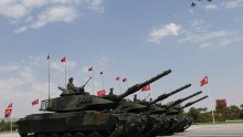 Turska vojska: Ostajemo izvan politike
