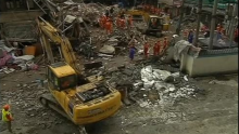 Deset mrtvih u urušavanju zgrade u Indiji