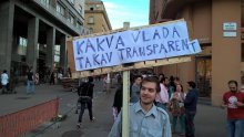Lani je svojim transparentom raspametio Hrvatsku, a ovoga puta priprema dva