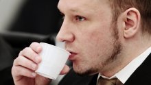 Norveška policija mogla je brže uhititi Breivika