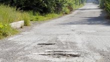 Ceste koje se same popravljaju i pune električne automobile? Moguće je!