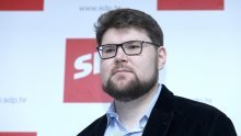 Grbin otvara novu frontu protiv HOS-ovaca: Od hrvatskog grba pravili su ustaški!