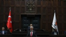 Premijer Yildirim: Berlin treba izabrati između Turske i pučista