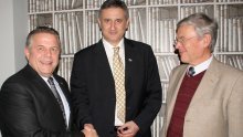 Tko to u Njemačkoj Karamarku piše gospodarski program?