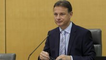 Jandroković potvrdio: Papiri idu u povijest, tableti postaju glavno sredstvo rada zastupnika