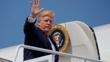 Amerika ključa, a Trump brani 'prekrasne' konfederacijske spomenike