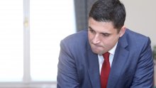 Bernardić tvrdi da je SDP-ov vijećnik koji se priklonio Bandiću ucijenjen