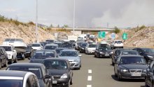 Zatvorena cesta Đevrske-Kistanje, na svim prometnicama pojačan promet