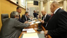 Je li blizu kompromis HDZ-a i SDP-a: Na čelu istražnog povjerenstva za Agrokor Aleksić?