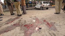 Autobomba u Pakistanu ubila 93 osobe