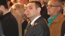 Srbijanski ministar obrane Vulin predvodi masovni štrajk glađu