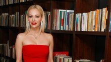 Jelena Rozga uzela predah i otputovala u toplije krajeve