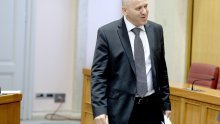 Metković: HDZ kandidira pjevača koji se preko veze zaposlio na sudu