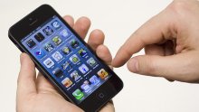 Appleov plastični telefon hibrid je iPhonea i iPoda?