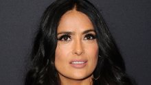 Salma Hayek ponosno pokazala sijede pramenove