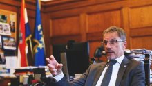 Vujčić ne želi prognozirati kako će se nakon Ramljakovog odlaska rasplesti kriza u Agrokoru