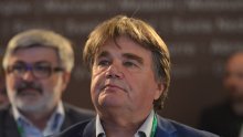 Jakovčić: Nikad ne bih podvio rep ispred ratnog zločinca Šešelja