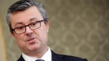 Vlada popustila: Odgođen prvi pokušaj rezova