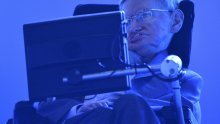 Stephen Hawking: Želim biti zlikovac u Jamesu Bondu