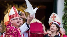 Biskup Uzinić citirao Stiera: U našem društvu najveći problem je ortački kapitalizam