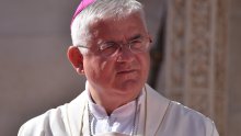 Hrvatski biskupi protiv abortusa: Prekidanje ljudskoga života moralno je zlo