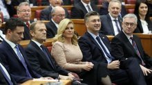 Tusk govorom na hrvatskom oduševio predsjednicu, a ona napala 'razne emisare'
