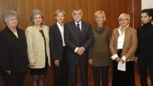 Demokratska stranka žena kandidirala muškarca!?