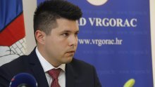 Vrgoračkim gradskim vijećnicima i nadalje po kuna mjesečno