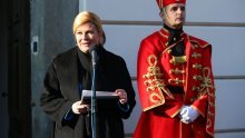 Predsjednica okinula još jednu rundu kritike na račun Vlade