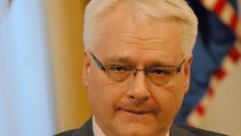 'Neka Josipović objasni odakle mu stan u kojem živi'