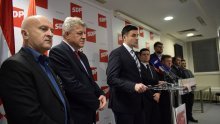 Pričalo se da ga žele rušiti, a SDP-ovci stali iza Bernardića. On pak opet zavapio: Di su pare?!
