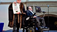 Zadivio je svijet: Ovo je pet najvećih postignuća Stephena Hawkinga