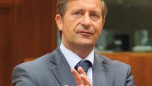 Erjavec predstavlja zemljovide nove granice Hrvatske i Slovenije