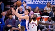 Nikad lošiji Bogdanović slavio protiv Šarića i Sixersa; kiks Denvera