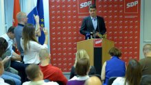 Slavko Linić tijesnom većinom isključen iz SDP-a