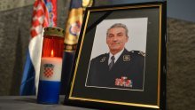 Zastupnici ipak održali minutu šutnje za preminulog Petra Stipetića