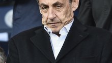 Sarkozy se žali na zabranu komuniciranja s bivšim suradnicima